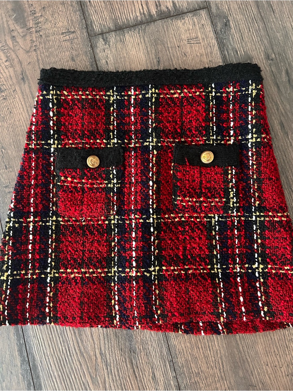 Goodnight Macaroon Red Plaid Bouclé Mini Skirt with Gold Buttons